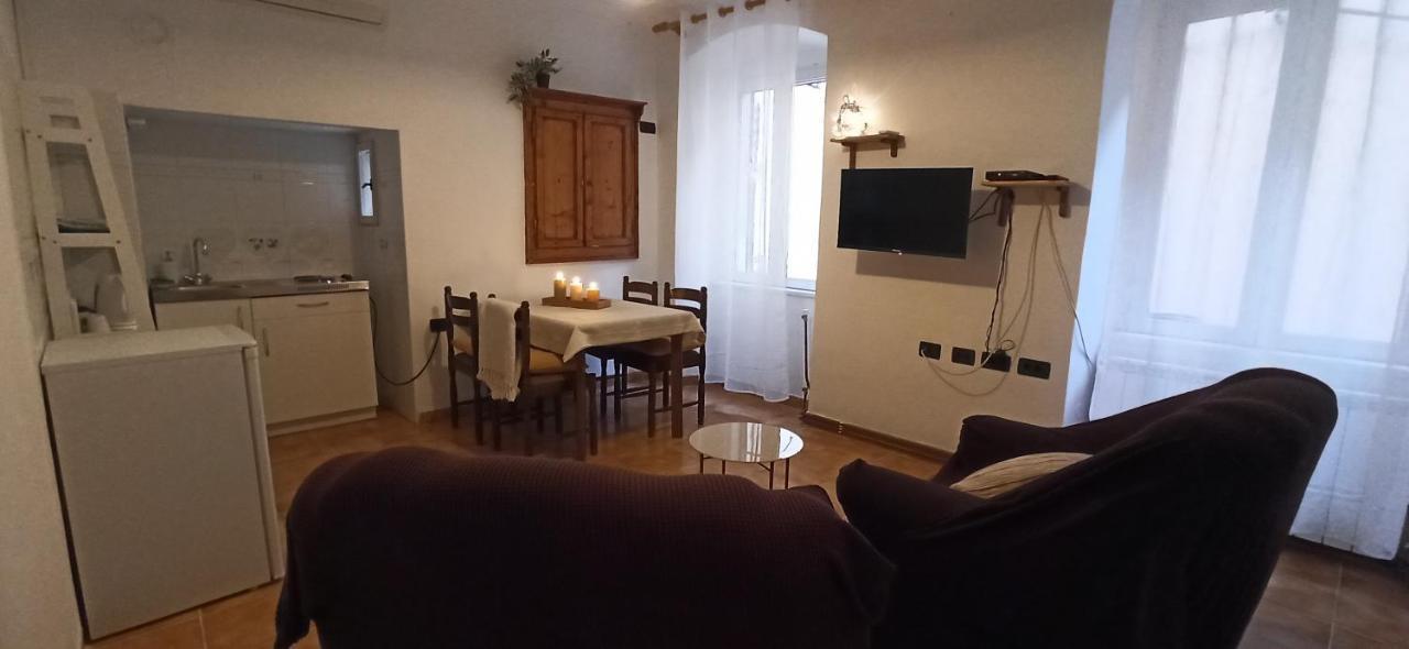 Elle Lägenhet Rovinj Exteriör bild