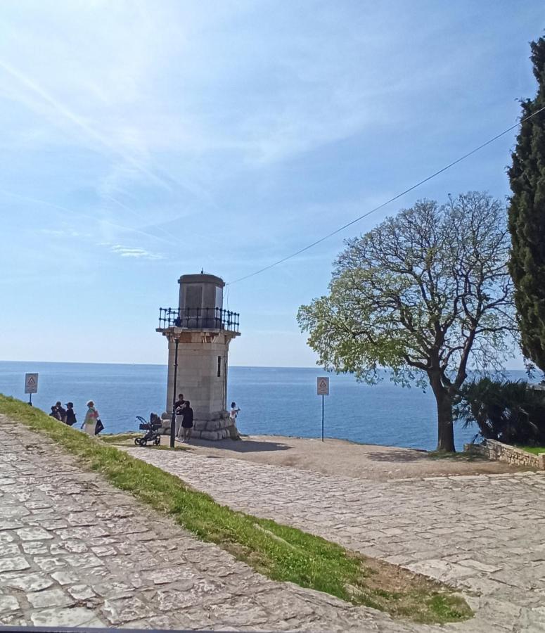 Elle Lägenhet Rovinj Exteriör bild