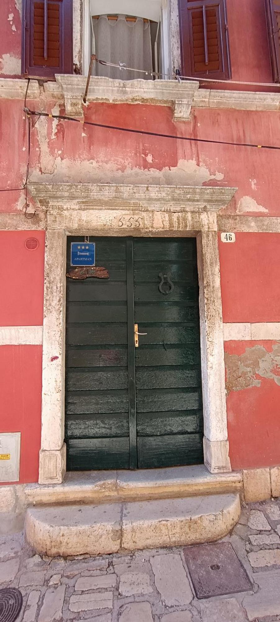 Elle Lägenhet Rovinj Exteriör bild